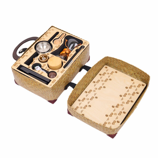 K-1.4-กระเป๋ากระจูด-สำรับชุดดริปกาแฟ-สีธรรมชาติ